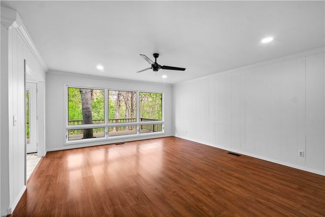 1 Kilby Lane, Bella Vista, AR 72715