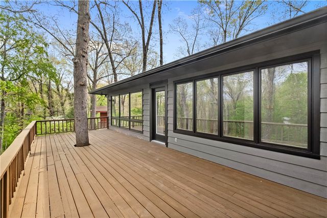 1 Kilby Lane, Bella Vista, AR 72715