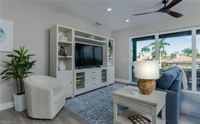 5874 Shell Cove DR, Cape Coral, FL 33914