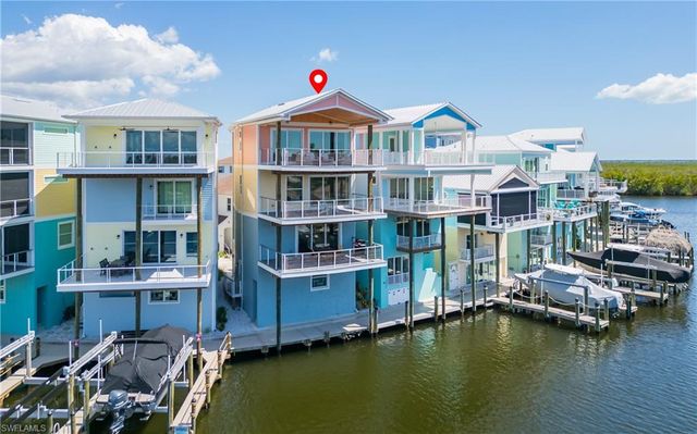 5874 Shell Cove DR, Cape Coral, FL 33914