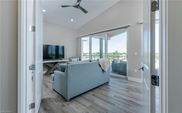 5874 Shell Cove DR, Cape Coral, FL 33914