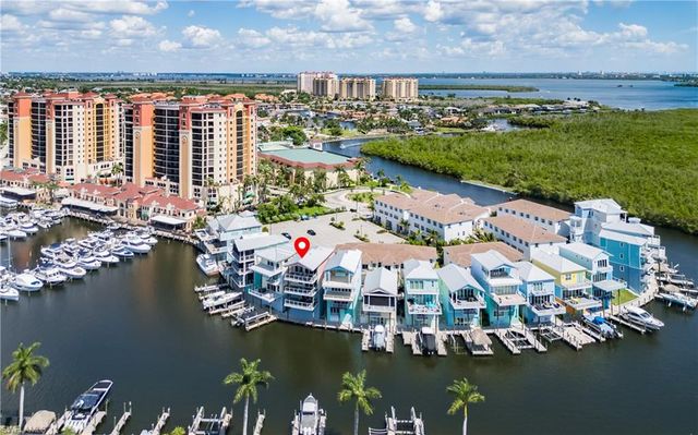 5874 Shell Cove DR, Cape Coral, FL 33914