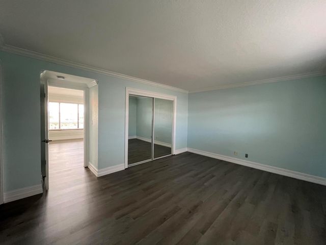 131 Shore Court C1, North Palm Beach, FL 33408