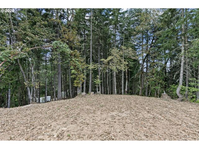 24977 STURTEVANT Dr, Veneta, OR 97487