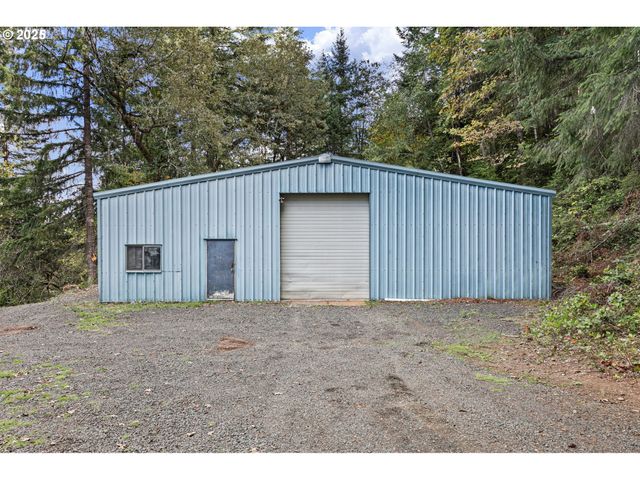 24977 STURTEVANT Dr, Veneta, OR 97487