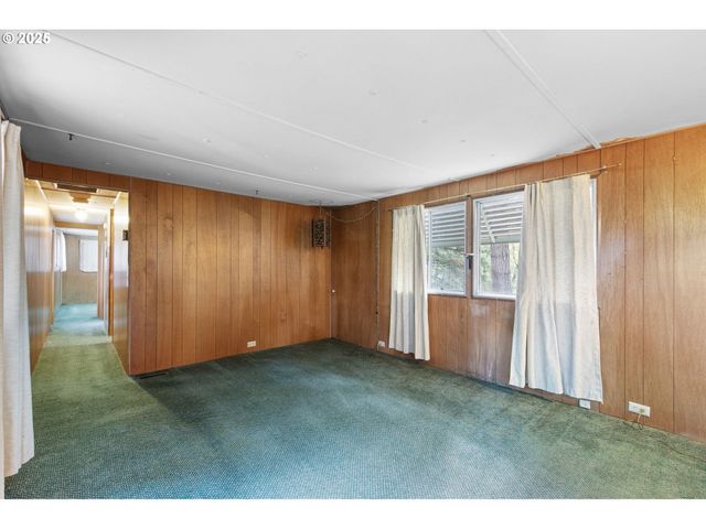 24977 STURTEVANT Dr, Veneta, OR 97487