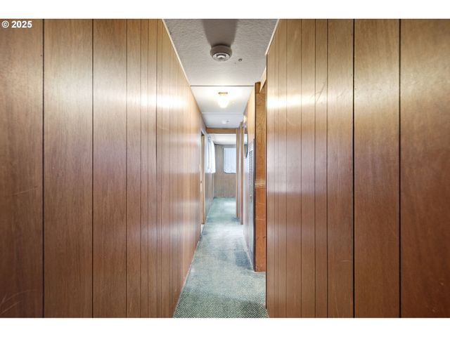 24977 STURTEVANT Dr, Veneta, OR 97487