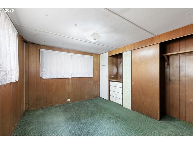 24977 STURTEVANT Dr, Veneta, OR 97487