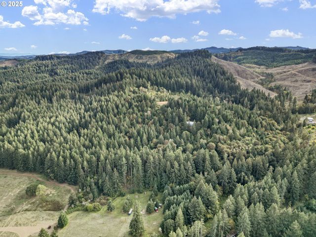 24977 STURTEVANT Dr, Veneta, OR 97487