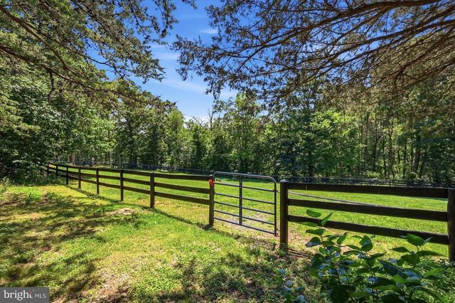 5221 MOUNTAIN VIEW DR, Broad Run, VA 20137