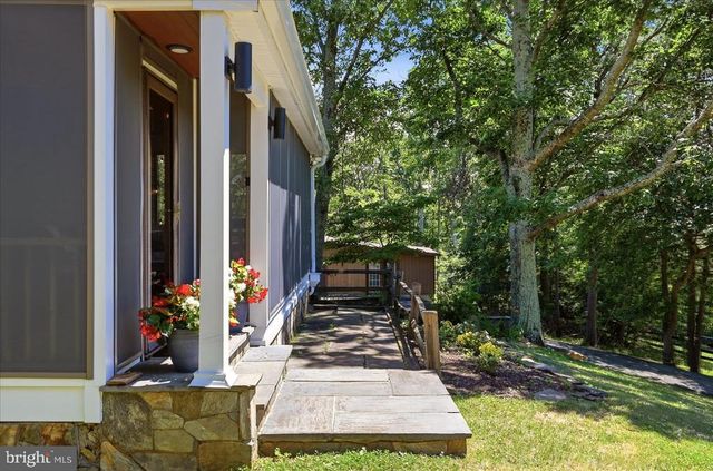 5221 MOUNTAIN VIEW DR, Broad Run, VA 20137