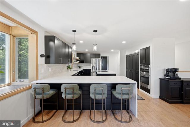 5221 MOUNTAIN VIEW DR, Broad Run, VA 20137