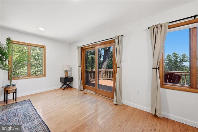5221 MOUNTAIN VIEW DR, Broad Run, VA 20137