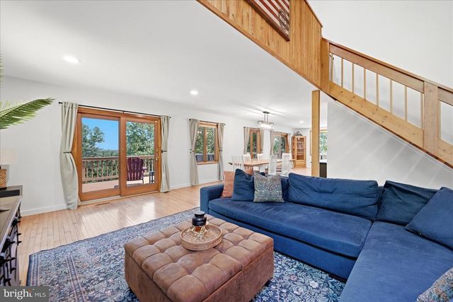5221 MOUNTAIN VIEW DR, Broad Run, VA 20137