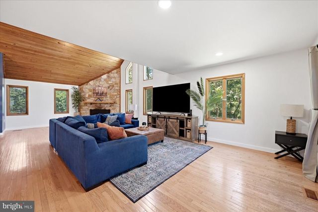 5221 MOUNTAIN VIEW DR, Broad Run, VA 20137