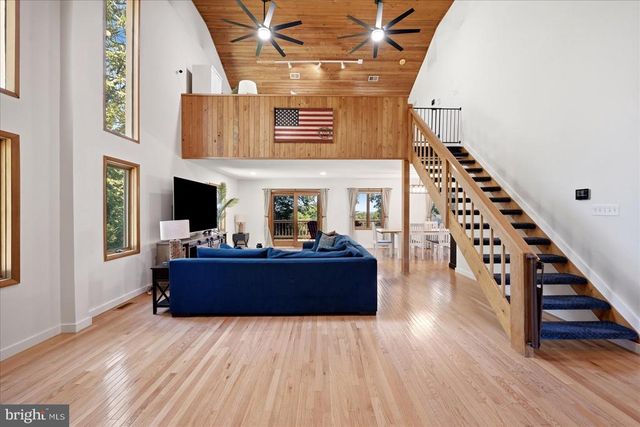5221 MOUNTAIN VIEW DR, Broad Run, VA 20137