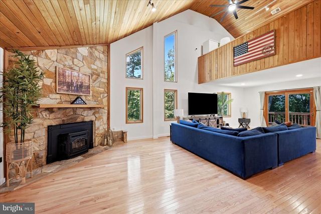 5221 MOUNTAIN VIEW DR, Broad Run, VA 20137