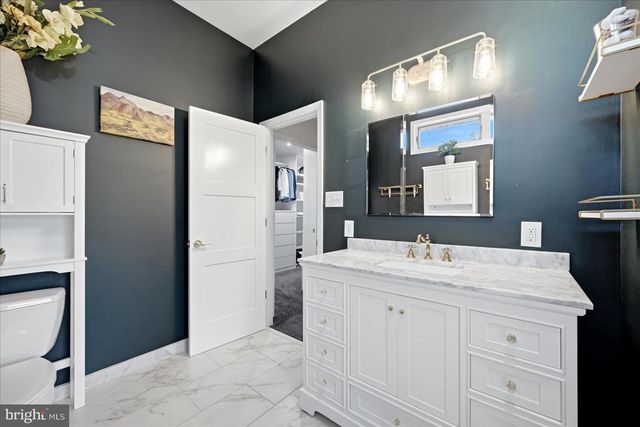 5221 MOUNTAIN VIEW DR, Broad Run, VA 20137