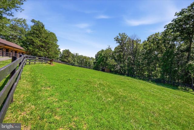 5221 MOUNTAIN VIEW DR, Broad Run, VA 20137