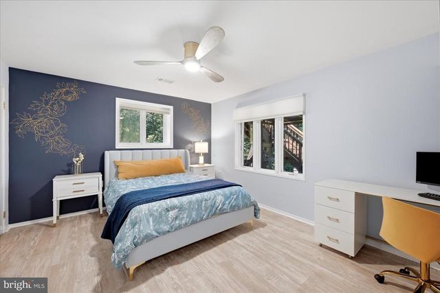 5221 MOUNTAIN VIEW DR, Broad Run, VA 20137