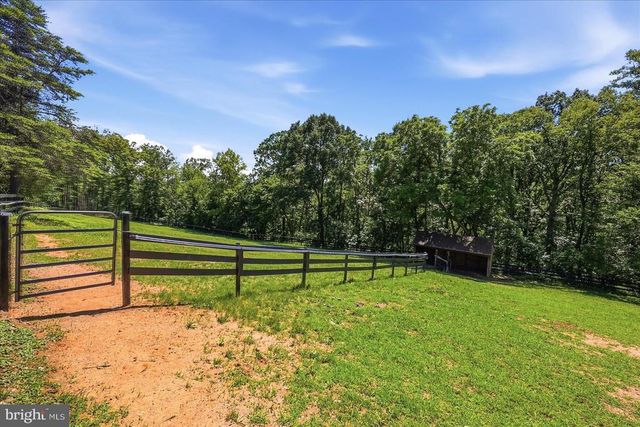 5221 MOUNTAIN VIEW DR, Broad Run, VA 20137