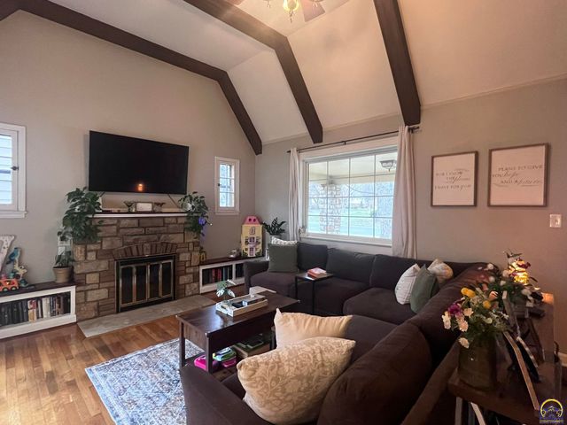 1514 SW Oakley AVE, Topeka, KS 66604