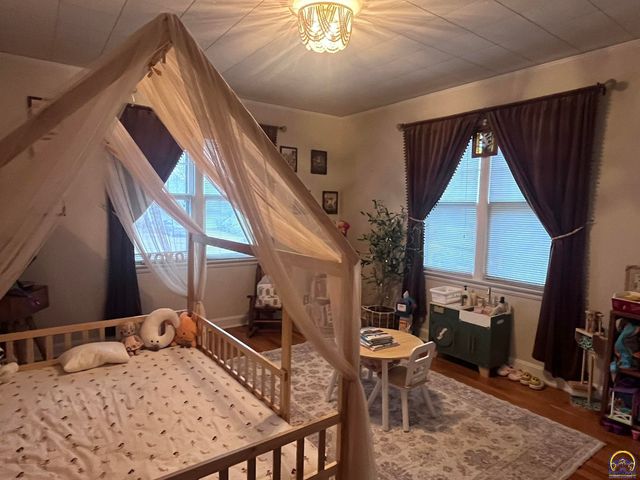 1514 SW Oakley AVE, Topeka, KS 66604