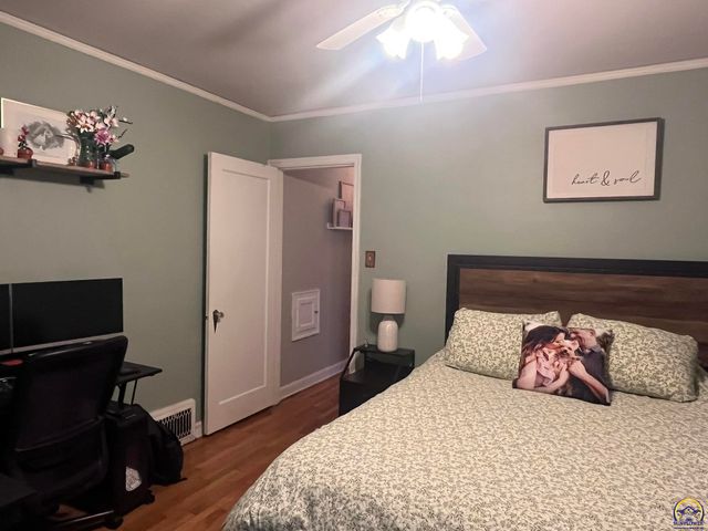 1514 SW Oakley AVE, Topeka, KS 66604