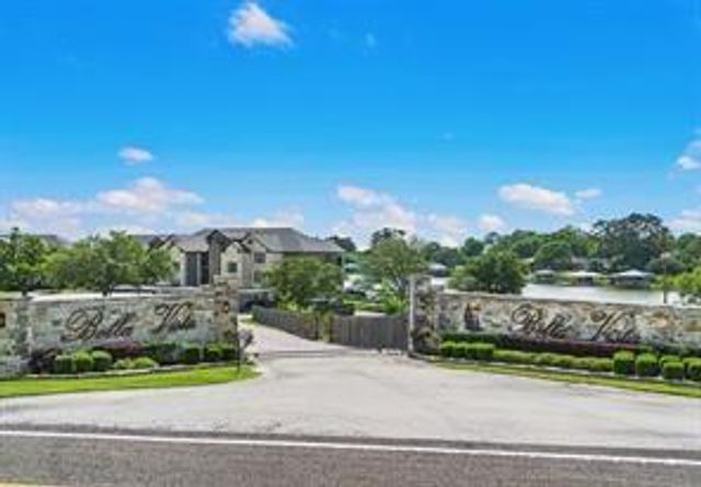 2112 Fm 3186 D4, Onalaska, TX 77360