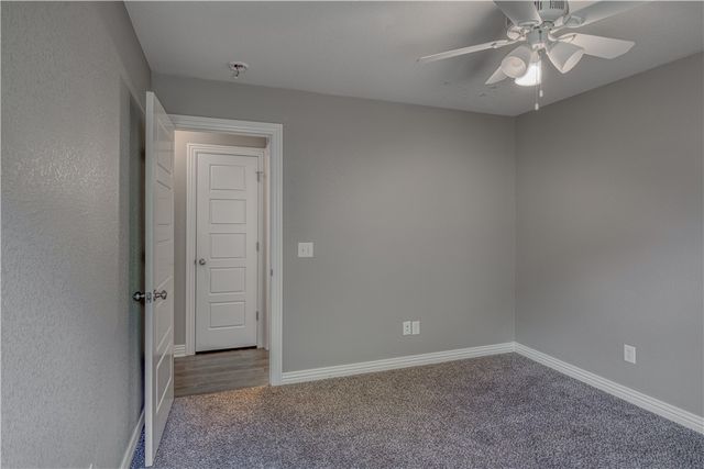 709 NW 64th Avenue, Bentonville, AR 72713