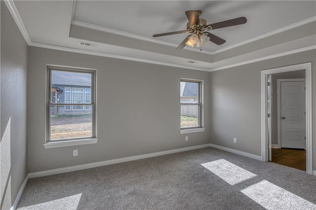 709 NW 64th Avenue, Bentonville, AR 72713