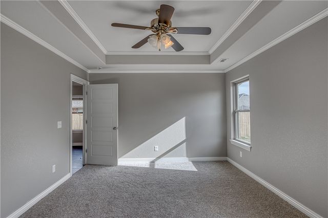 709 NW 64th Avenue, Bentonville, AR 72713