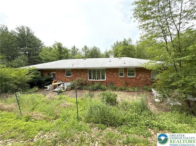 195 Gun Club Road, Towamensing Twp, PA 18071