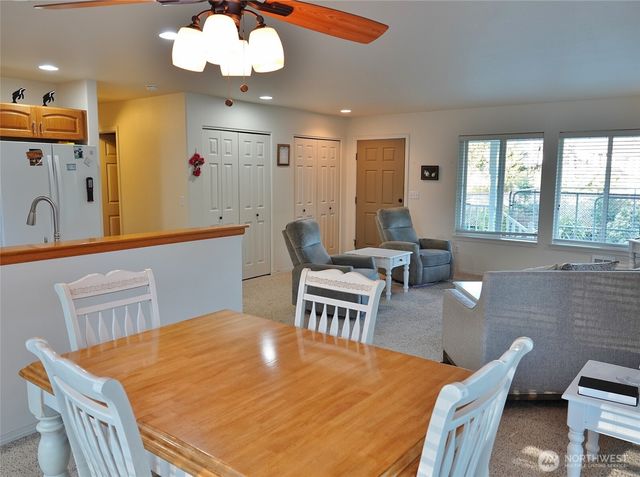 281 Cakesosta Street SE, Ocean Shores, WA 98569