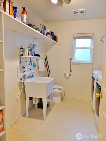 281 Cakesosta Street SE, Ocean Shores, WA 98569