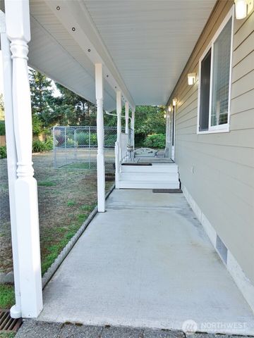 281 Cakesosta Street SE, Ocean Shores, WA 98569