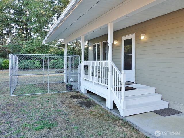 281 Cakesosta Street SE, Ocean Shores, WA 98569