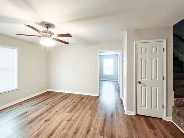 124 Ballygar St Apt F, Clarksville, TN 37043