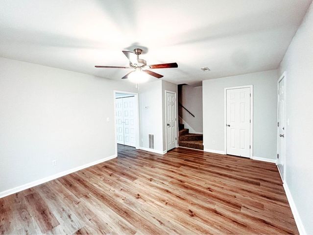 124 Ballygar St Apt F, Clarksville, TN 37043