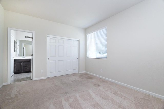 5013 Azalea Park Way, Rancho Cordova, CA 95742