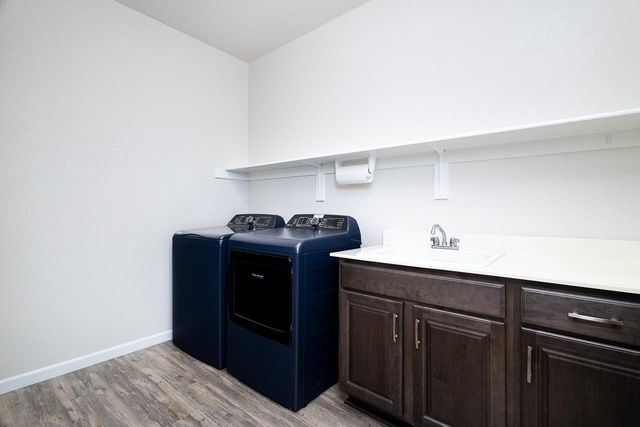 5013 Azalea Park Way, Rancho Cordova, CA 95742