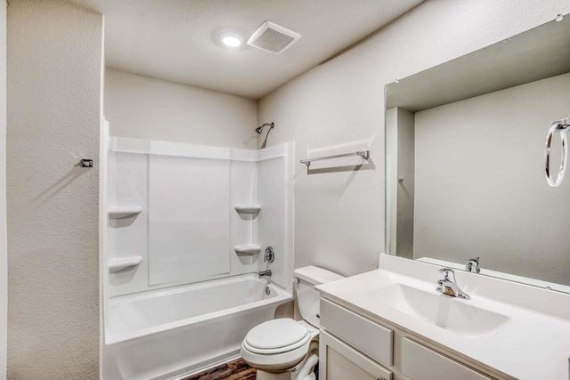 8119 Sunberry Shadow Drive, Houston, TX 77016