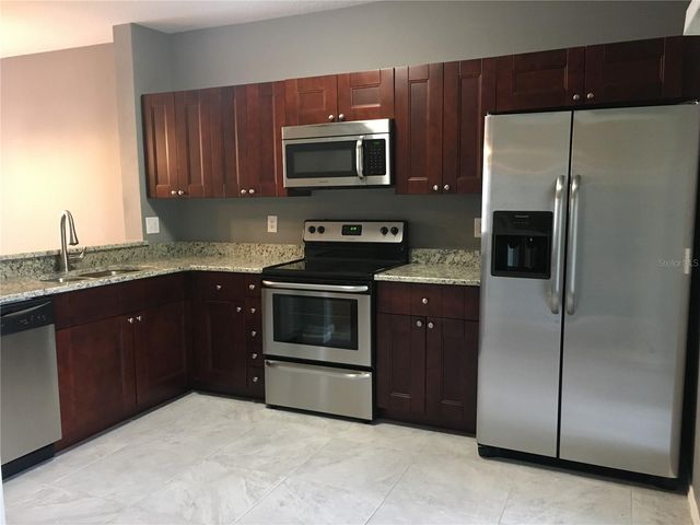 2469 LAKE WOODBERRY CIRCLE, Brandon, FL 33510