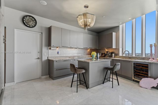 15811 Collins Avenue 4004, Sunny Isles Beach, FL 33160