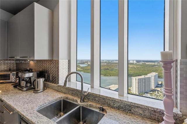 15811 Collins Avenue 4004, Sunny Isles Beach, FL 33160