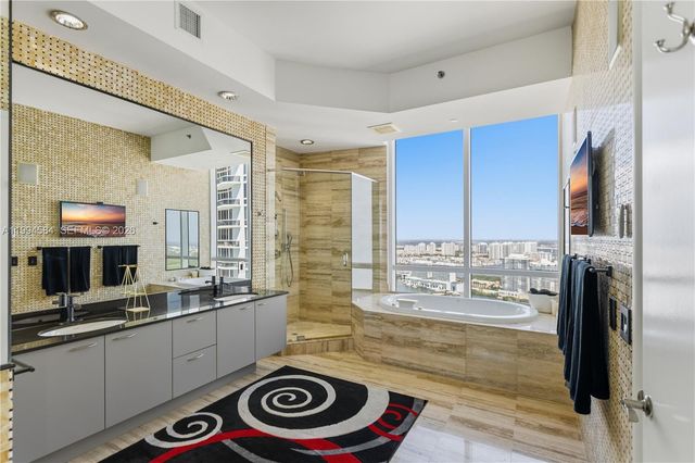 15811 Collins Avenue 4004, Sunny Isles Beach, FL 33160