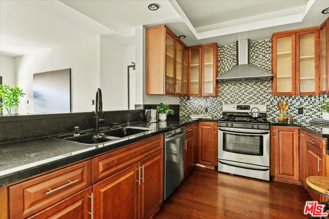 417 S Westmoreland Avenue 404, Los Angeles, CA 90020