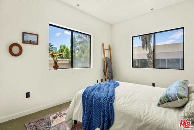 417 S Westmoreland Avenue 404, Los Angeles, CA 90020