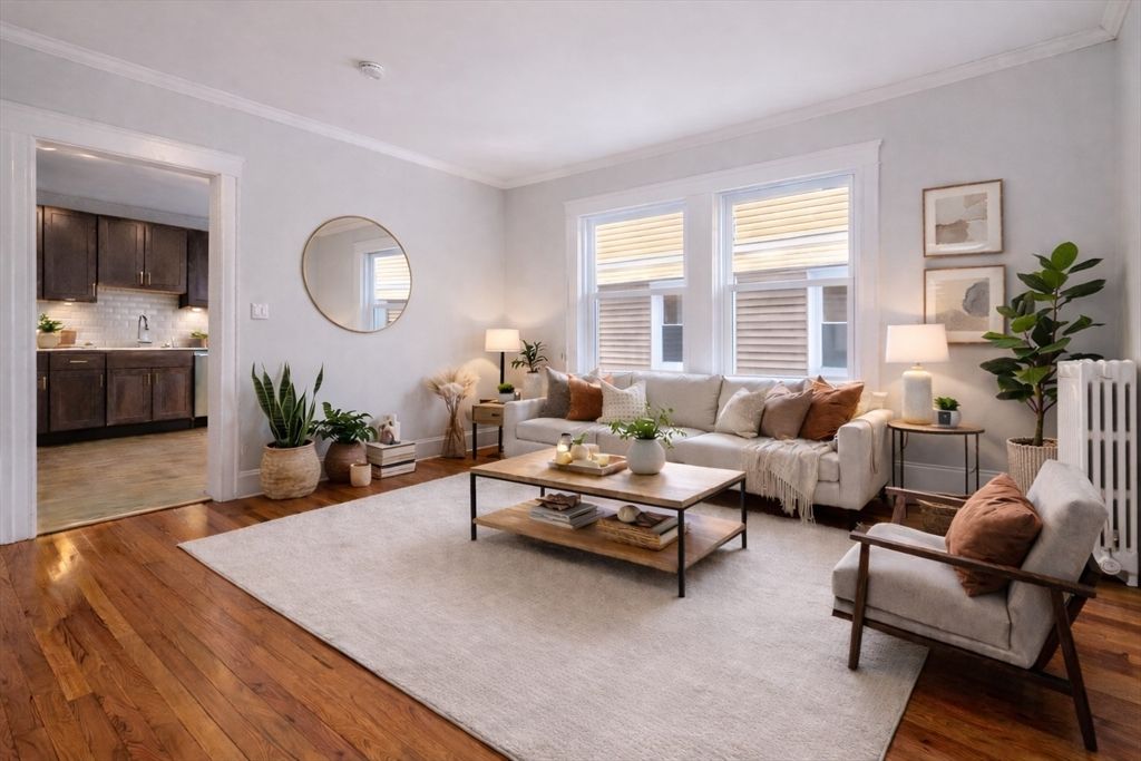 193 Florence St 2, Boston, MA 02131