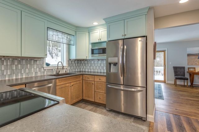 141 Chase Way, Manchester, NH 03104